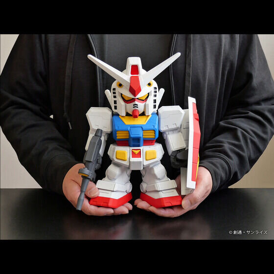 SDガンダム「RX-78-2 ガンダム」と「RX-77-2 ガンキャノン」がビッグサイズに！ソフビフィギュアが本日4日11時より予約受付開始