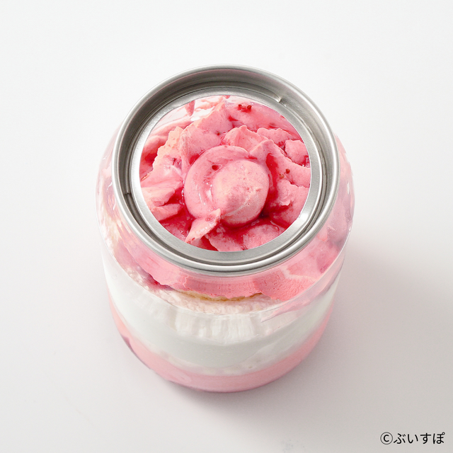 「橘ひなの」「藍沢エマ」「胡桃のあ」ら全19人の“クリスマスカード”も付属!「ぶいすぽっ!」とコラボした“特別なケーキ缶”が新発売