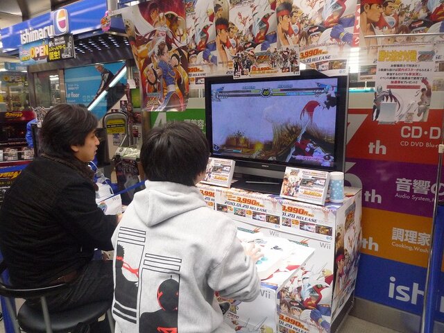 『TATSUNOKO VS. CAPCOM UAS』店頭イベント、コンボバトル大会が大いに盛り上がる