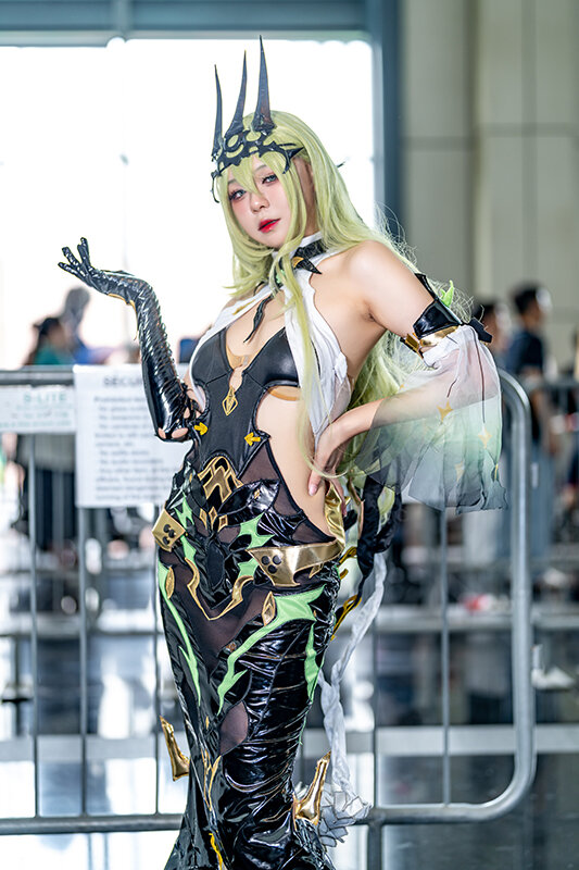 メビウス『崩壊3rd』／Caren（Instagram：caren_2611）