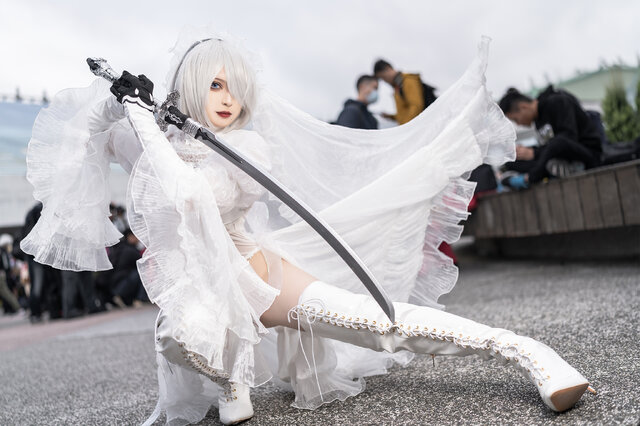 2B（花嫁衣装）『ニーアオートマタ』／江落（Instagram：jiangluo_cos）