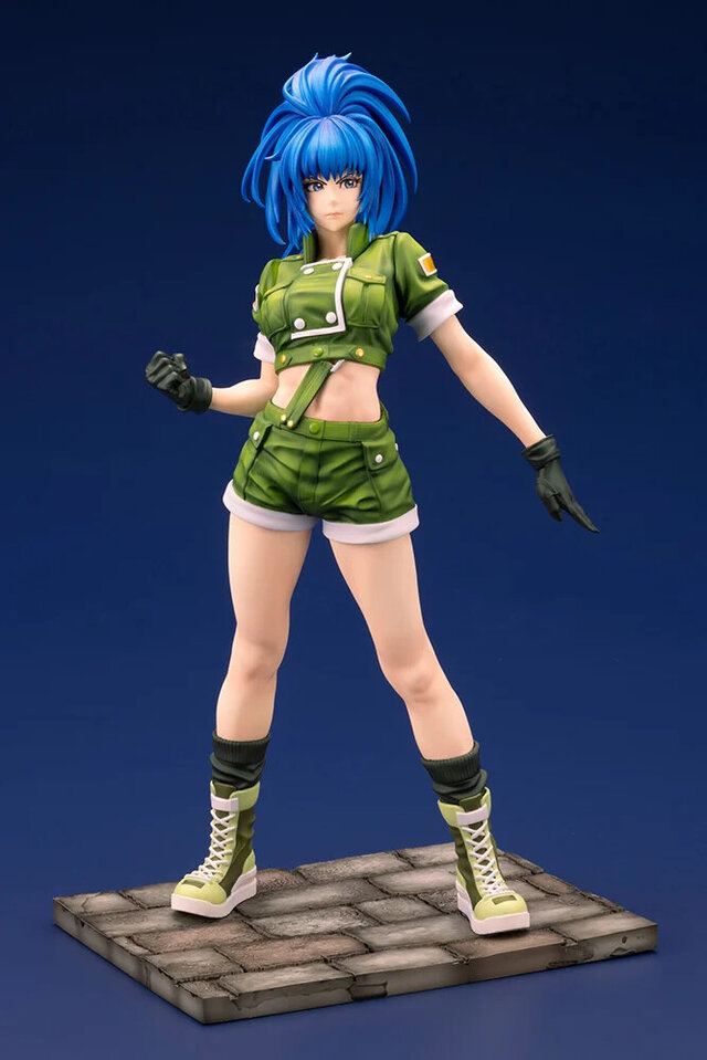 当時の面影を残しつつ…『KOF‘97』時代の「レオナ」が美少女フィギュア化！超必殺技「リボルスパーク」のビシッとした決めポーズを再現