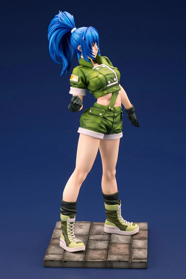 当時の面影を残しつつ…『KOF‘97』時代の「レオナ」が美少女フィギュア化！超必殺技「リボルスパーク」のビシッとした決めポーズを再現