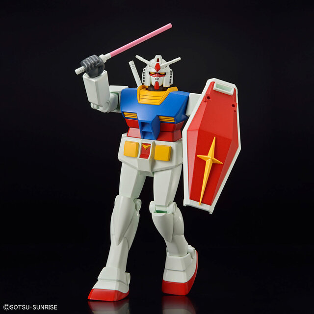 話題の初代ガンプラ「1/144 ガンダム」リバイバルキットがコンビニでも買える！ローソン、ファミリーマートで10月16日発売