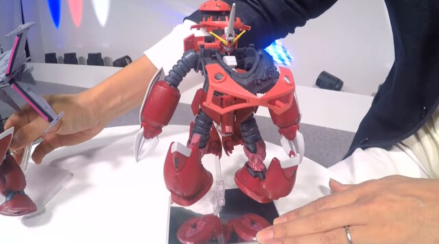 新作ガンプラ「RG シャイニングガンダム」のこだわりが凄い！頭部の「スーパーモード」への変形は差し替えなしで再現