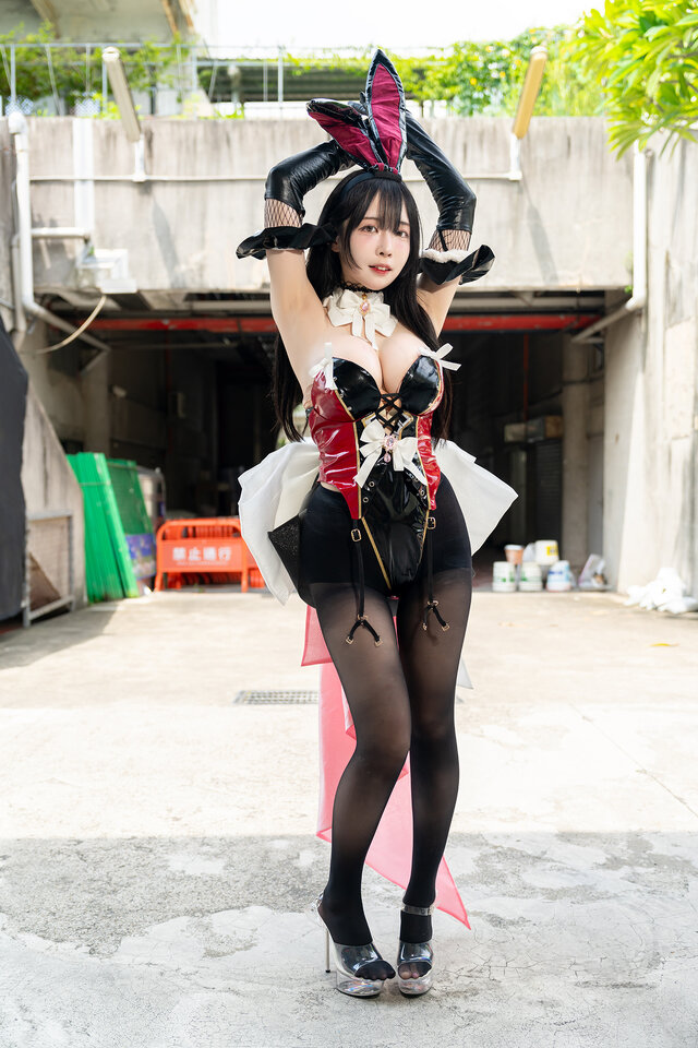 バニーガール/モモリナ(X:@_momo_rina_)