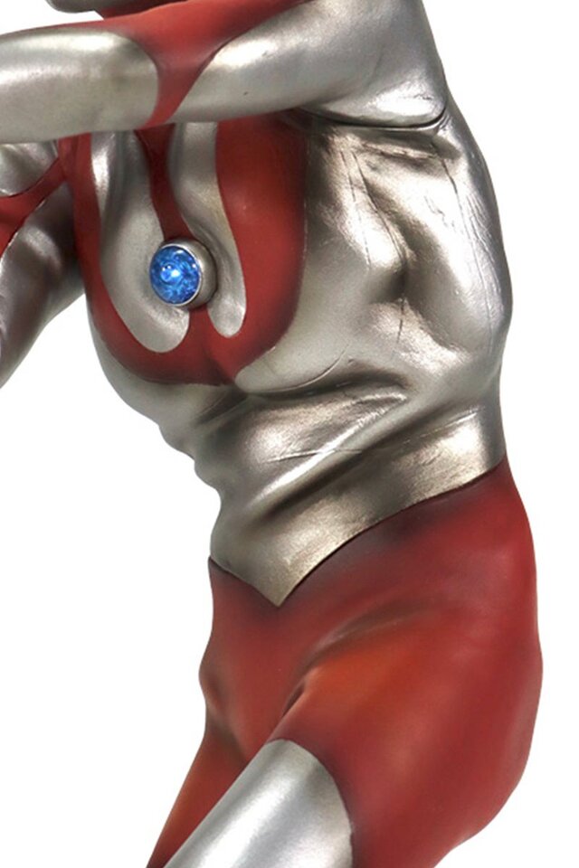 スペシウム光線！初代「ウルトラマン」より美しき「Bタイプ」スーツの1/6スケールフィギュアが復刻―目やタイマーの発光ギミックも搭載