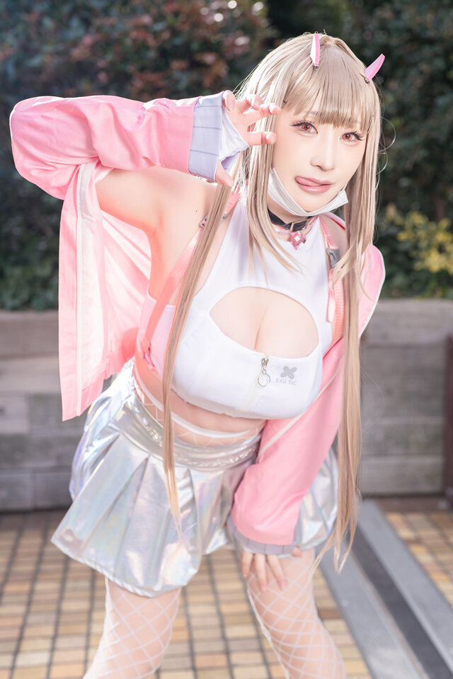 バイパー『勝利の女神：NIKKE』／璃都（X：@cos39_39）