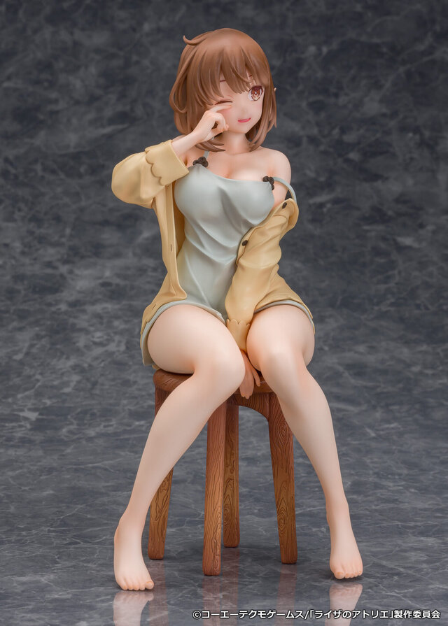 座ってても分かる凄い太もも！ナイトウェア姿の「ライザ」1/7スケールフィギュアが予約受付中