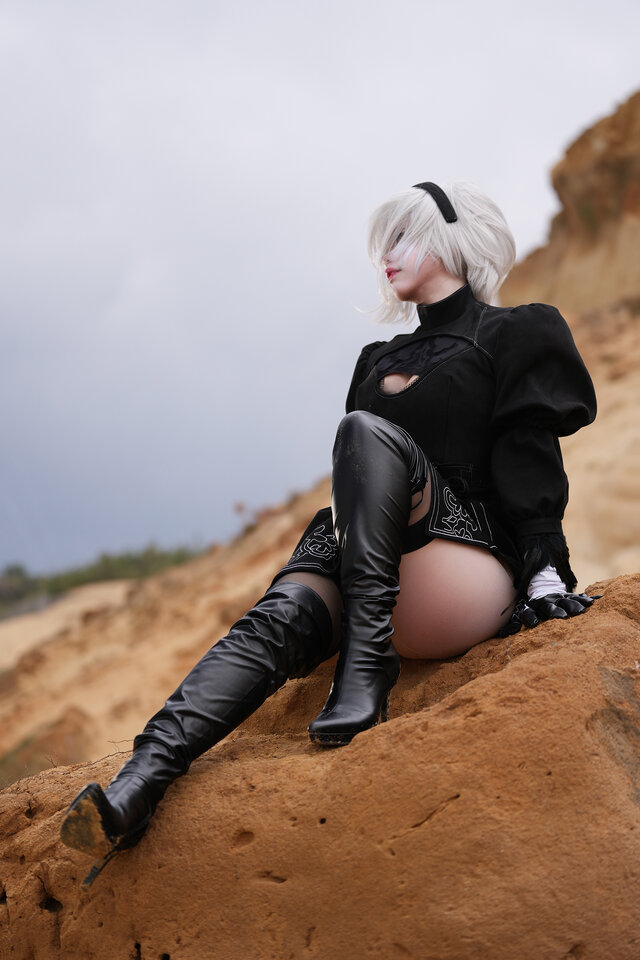 2B ／ありあ（X：@iimonogatari）