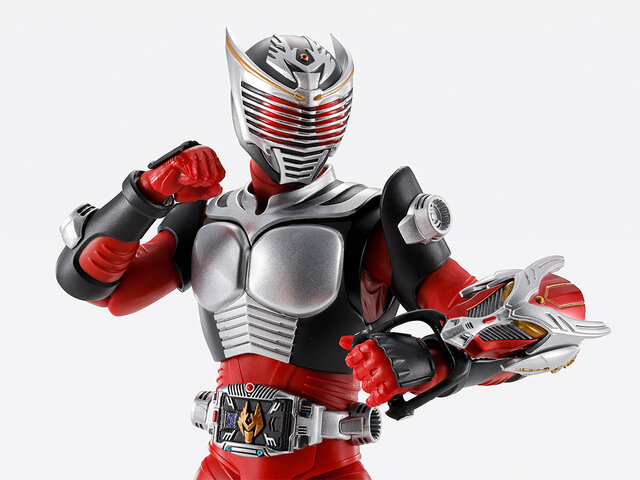 戦わなければ生き残れない！「仮面ライダー龍騎」が圧倒的な可動域でアクションフィギュア化―OPで印象的な複眼も光る