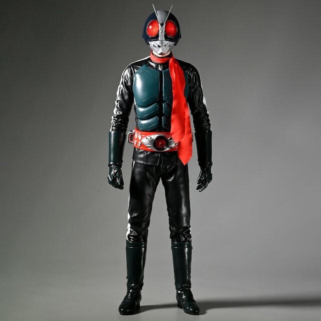 コートを着てたたずむ姿がカッコいい！「シン・仮面ライダー」より一文字隼人こと“仮面ライダー第2号”メガソフビが発売中