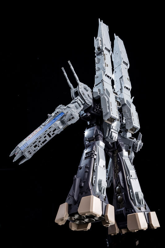 劇場版「超時空要塞マクロス」より「完全変形SDF-1 MACROSS」が再販！要塞型から強行型への変形を完全再現