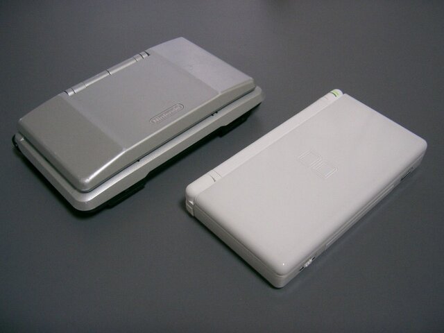 「ニンテンドーDS Lite」が遂に発売に