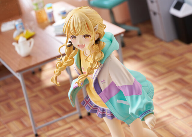 『学マス』より「藤田ことね」が一番のお気に入りの服で立体化！豪華版には「ウィンクVer.」＆「照れ顔Ver.」交換パーツが付属