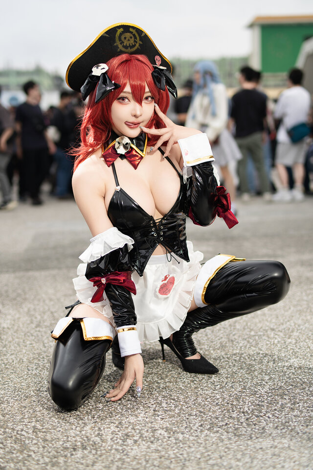 マスト:ロマンチックメイド『勝利の女神:NIKKE』/XUXU 星野秀奈(Instagram:xuxu_0330、X:@xuxu0330)