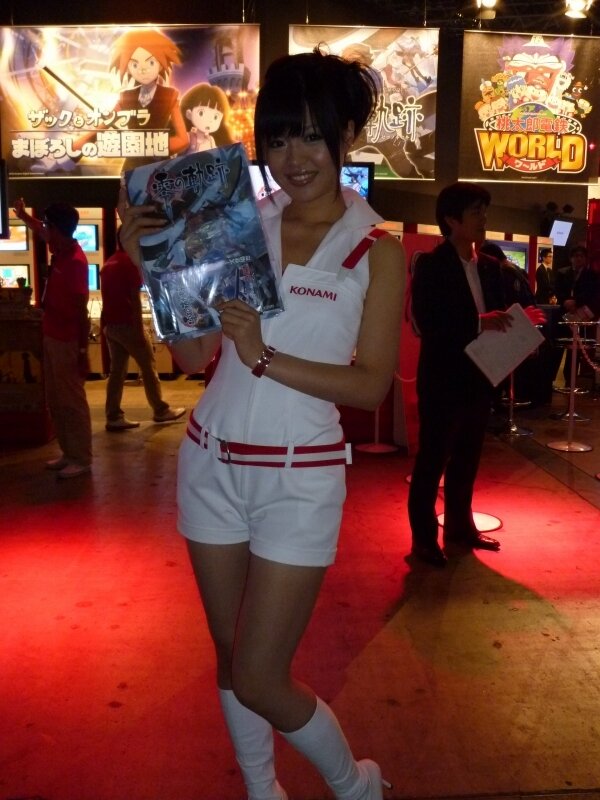 【TGS 2010】かわいいコスチュームが目白押し ― コンパニオン特集その2