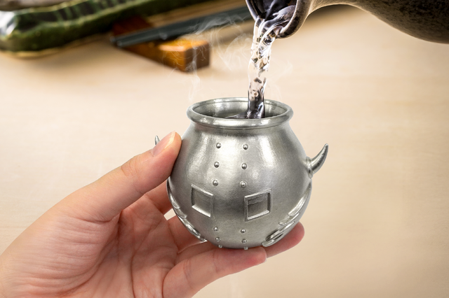 「キン肉マン」“悪魔超人会のウソ発見器”「鬼出しの釜」がぐい呑みとして商品化！錫（すず）100%なのでお酒を美味しく呑める【UPDATE】