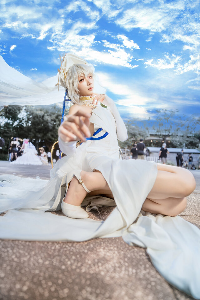 帰溟スペクター『アークナイツ』/四巫日モミ(X:@momihi__44、Instagram:momihi__444)