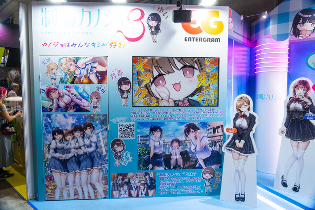 【コスプレ】めちゃキュートな下級生カノジョがお出迎え！セーラー服の博多美人と“いちゃいちゃ”できる『制服カノジョ3』ブースレポ【TGS2025】