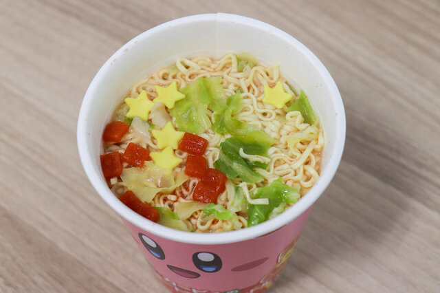 「カービィたちの超まんぞくフェス」はパッケージがとっても可愛い！オリジナルスプーンも見逃せないコラボをご紹介【商品フォトレポート】