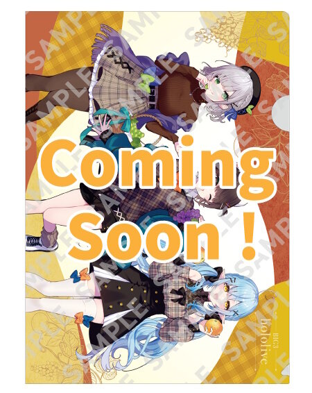 セブン-イレブンにて「ホロライブ」キャンペーンが開催！大空スバルら3人を“秋のお出かけファッション”で描き下ろしグッズ化
