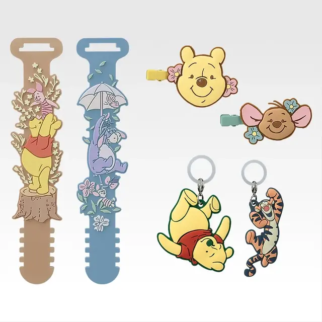 一番くじ「くまのプーさん」に癒される…！“冬の日”をテーマに、風船につかまったプーさんの壁掛け時計など全てが可愛い