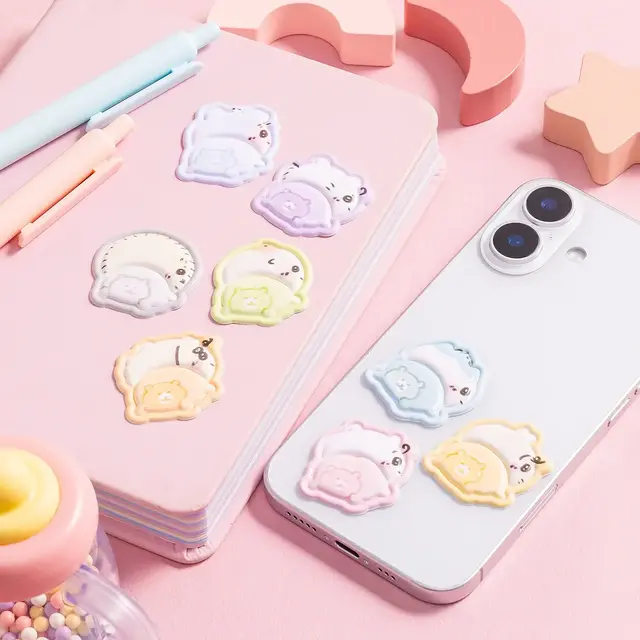 大人気「ちいかわベビー」第2弾追加グッズ！おしりもっちりフレークシールや、ハイハイする姿が愛らしいフィギュアまでズラリ