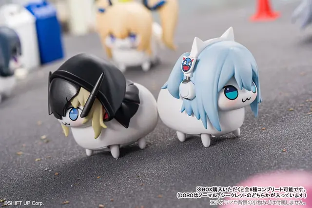 『勝利の女神：NIKKE』謎生物「DORO」が電動ホビーに！ “専用ドッグラン”と共に登場ーシークレットは「金のDORO」