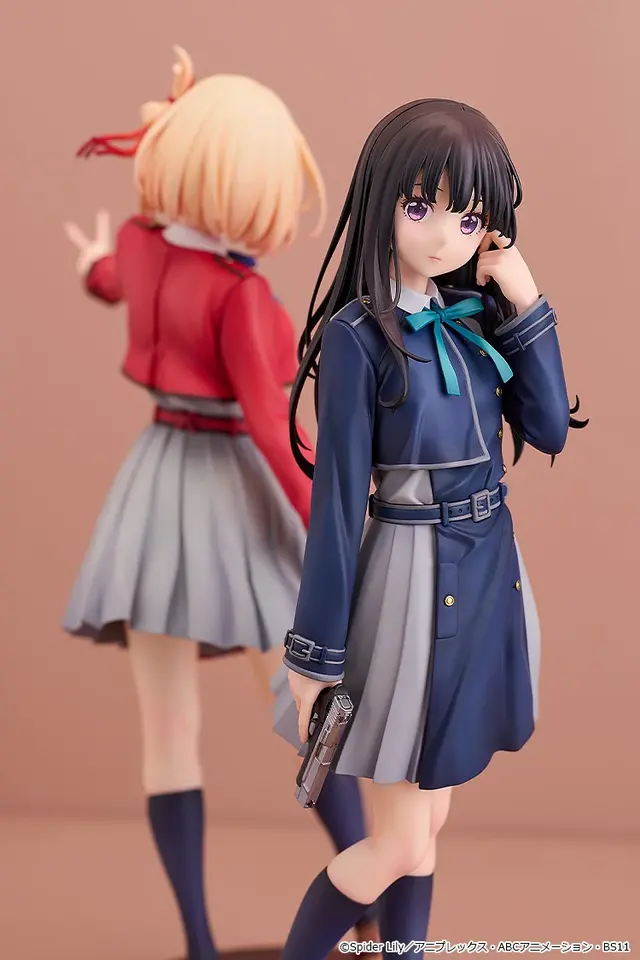 「リコリコ」キービジュがモチーフ！「錦木千束/井ノ上たきな」フィギュアが予約受付開始、髪やスカートなど躍動感にあふれる仕上がり