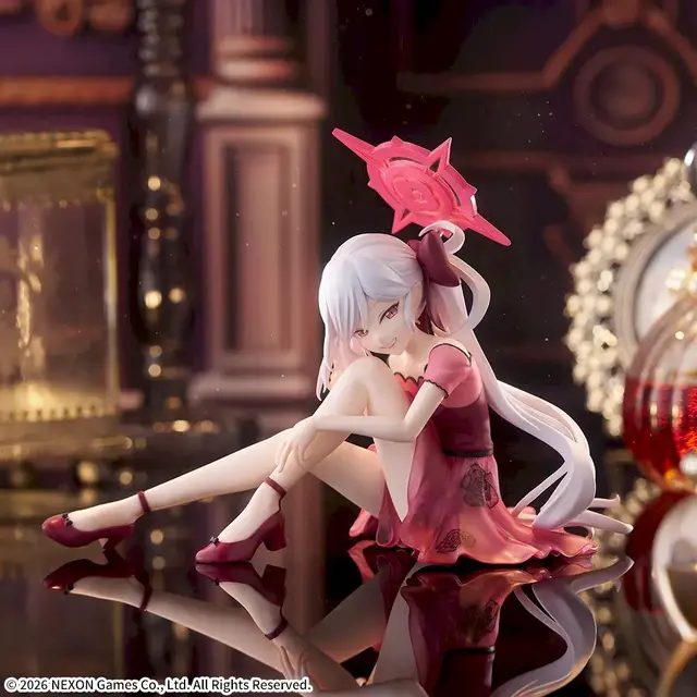 煌びやかなドレス&妖艶座り姿…！『ブルアカ』より「ムツキ」「アル」がオリジナル衣装でプライズフィギュア化