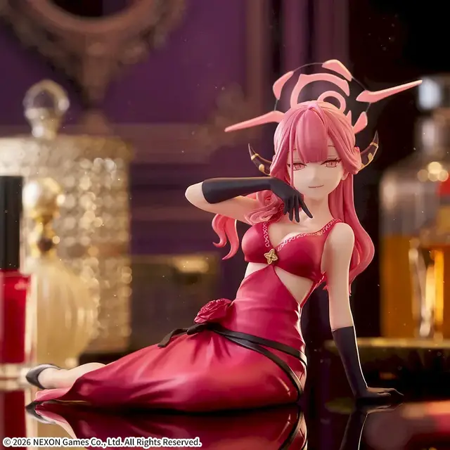 煌びやかなドレス&妖艶座り姿…！『ブルアカ』より「ムツキ」「アル」がオリジナル衣装でプライズフィギュア化