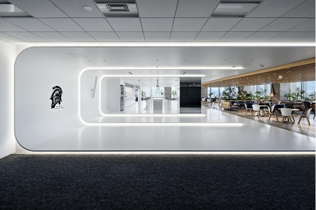 コジプロの創造はここから生まれる！「コジマプロダクション」スタジオ潜入レポート。ルーデンスからカフェテリアまで、オフィスなのに世界観作り込みがスゴい【特集】