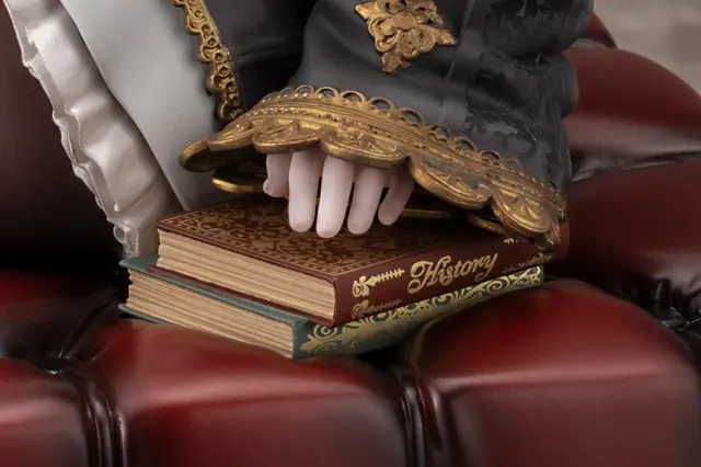 こだわりのムチムチ太もも！『CODE VEIN II』より「ルゥ・マグメル」がリラックスした座り姿で立体化、心臓部はパール・メタル塗装で神秘的