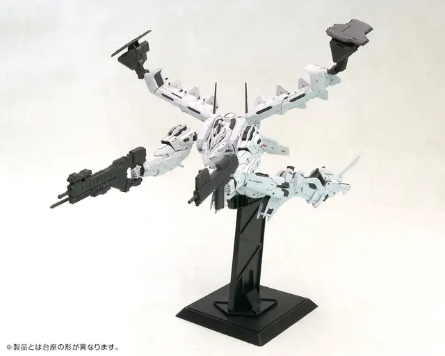 『アーマード・コア』より「ラインアーク ホワイト・グリント＆V.O.Bセット」が再生産！塗装しやすい通常成型色に変更