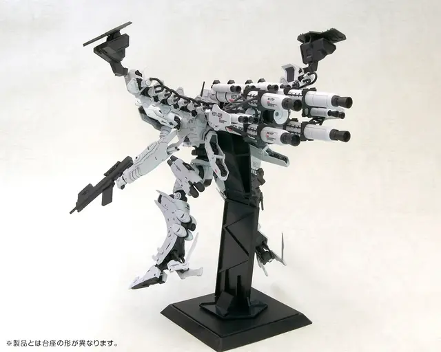 『アーマード・コア』より「ラインアーク ホワイト・グリント＆V.O.Bセット」が再生産！塗装しやすい通常成型色に変更