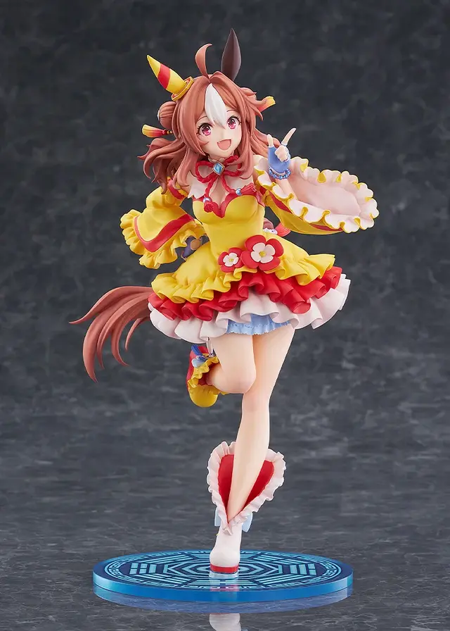 溢れ出るハッピー！『ウマ娘』コパノリッキー」1/7スケールフィギュアは、華やかな勝負服姿が魅力