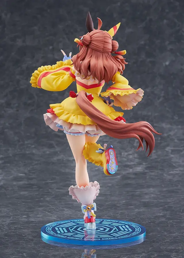 溢れ出るハッピー！『ウマ娘』コパノリッキー」1/7スケールフィギュアは、華やかな勝負服姿が魅力