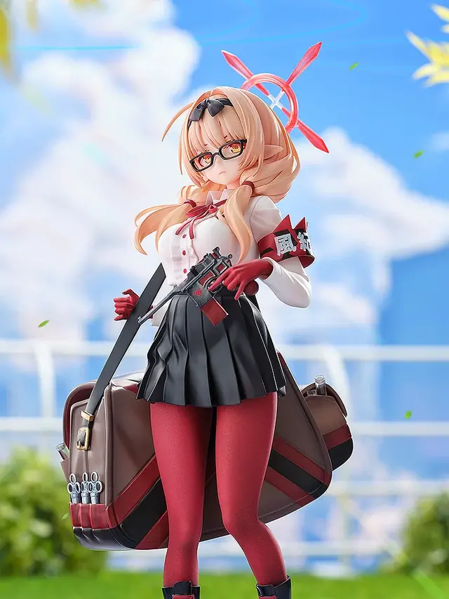 レギンスで魅せるふとももに惹かれる…！『ブルアカ』より、制服姿の「チナツ」1/7スケールフィギュアが予約受付開始