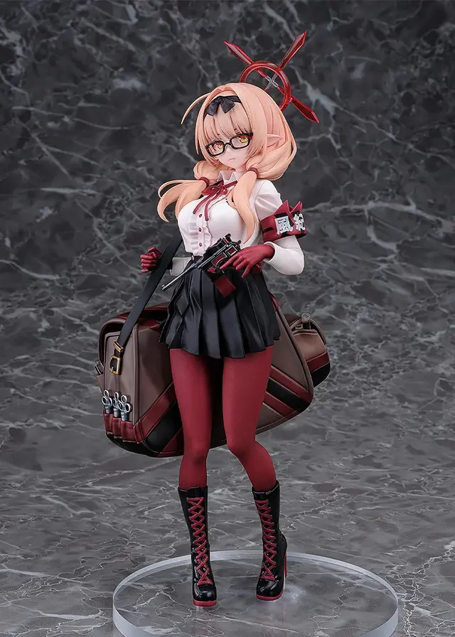 レギンスで魅せるふとももに惹かれる…！『ブルアカ』より、制服姿の「チナツ」1/7スケールフィギュアが予約受付開始