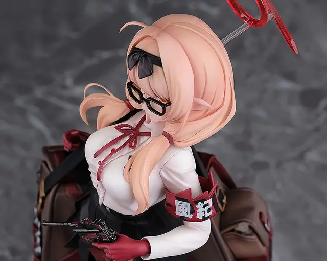 レギンスで魅せるふとももに惹かれる…！『ブルアカ』より、制服姿の「チナツ」1/7スケールフィギュアが予約受付中