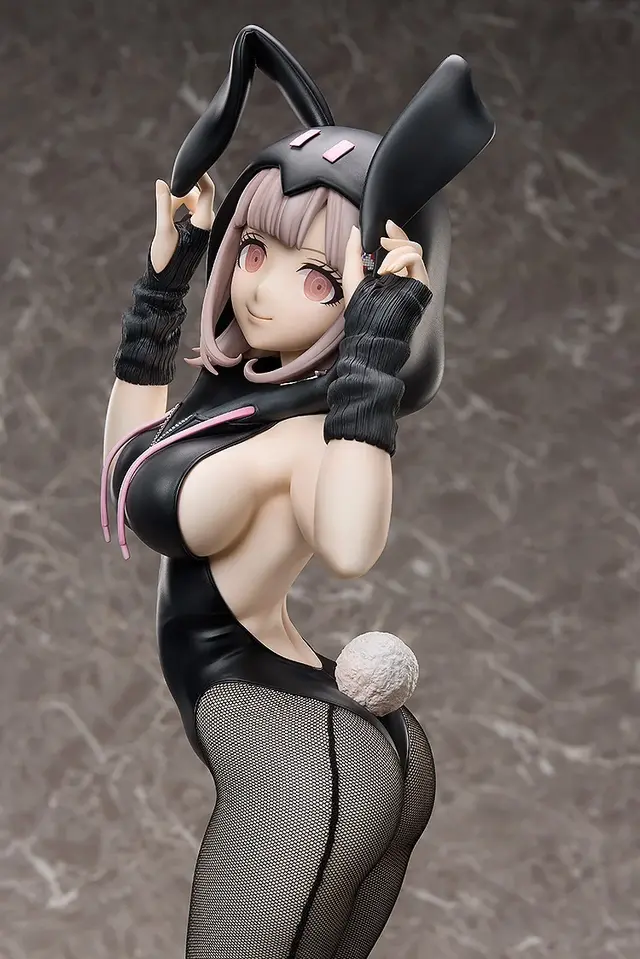 目のやり場と置き場に困る…！『ダンガンロンパ』の「七海千秋 バニーVer.」1/3スケールフィギュアが存在感抜群
