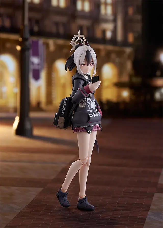 『ブルアカ』鬼方カヨコのfigmaが魅力にあふれてる！「戦闘顔」「照れ顔」や「しゃがみスカート」など様々な差し替えパーツを用意