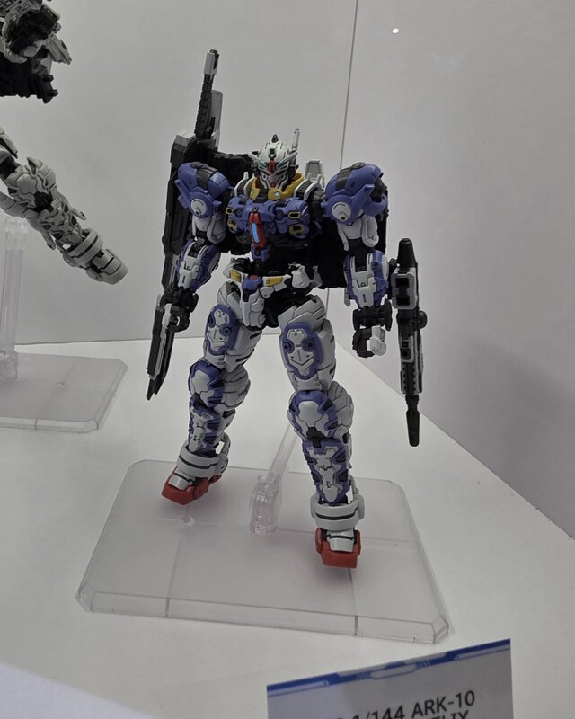 ガンダム最新作のガンプラやMETAL ROBOT魂がカッコいい！米国コミコンにて展示―「アレックスゼロ」『GUNDAM ROGUE ORBIT』の主人公機