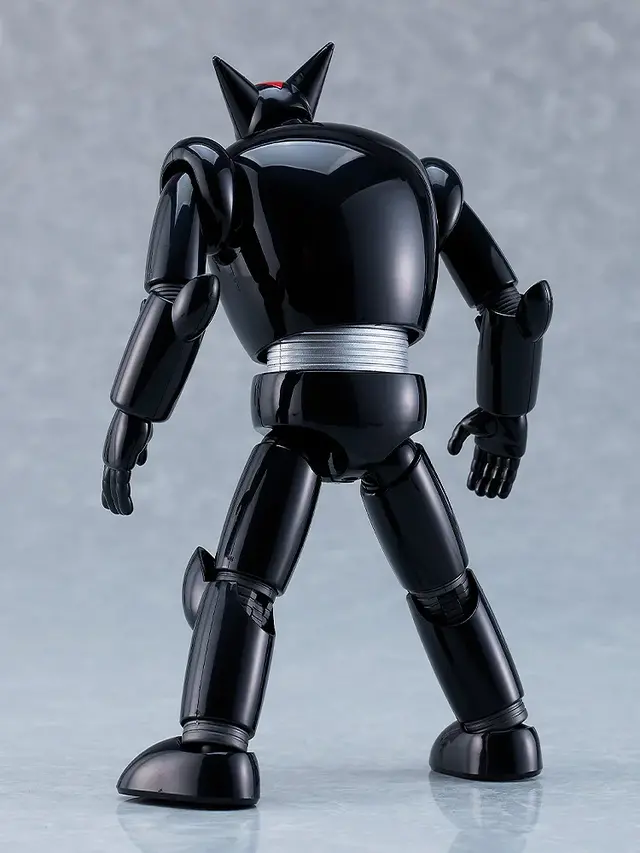 「鉄人28号」「ブラックオックス（初代鉄人版）」プラモが再販！各関節可動、交換パーツによりさまざまなアクションが可能