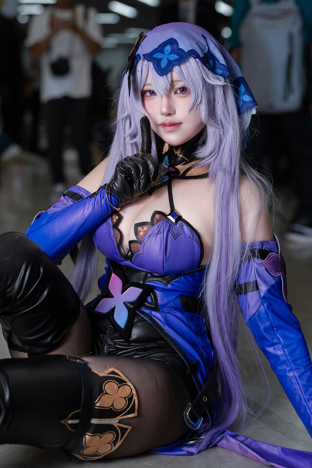 ブラックスワン『崩壊:スターレイル』／こねこ（X：@Nyan2_2zzz）