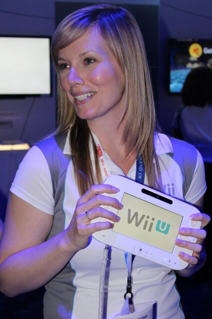 【E3 2011】Wii Uを持つと更に美しく・・・美人コンパニオン写真集(番外編Vol.2)