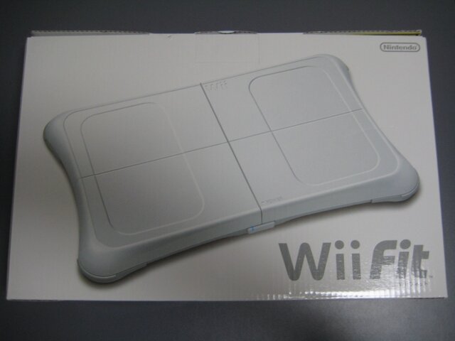 『Wii Fit』が我が家にやってきた、さっそく開封してみた