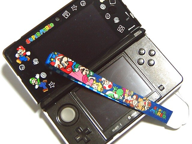 キャラプレストラップ装着図