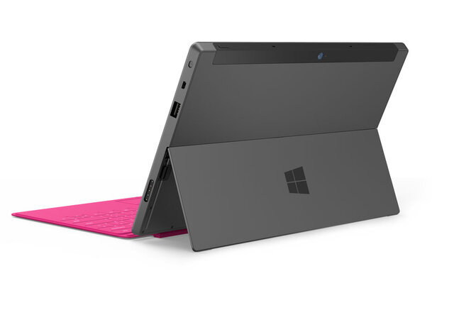 Microsoft、Windows 8ベースの新型タブレット“Surface”を発表